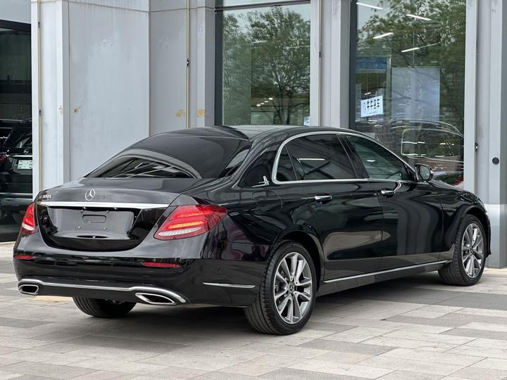 E-Class 2018 Facelift E 300 L Luxury photo 6