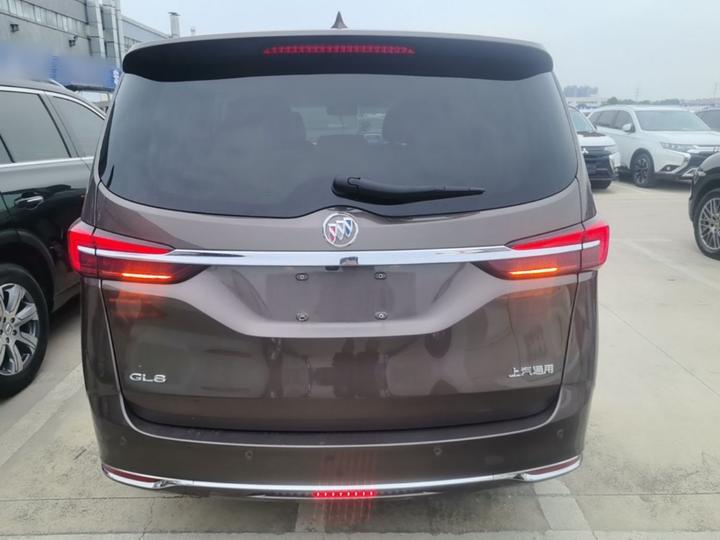GL8 2023 Facelift Luxury photo 3