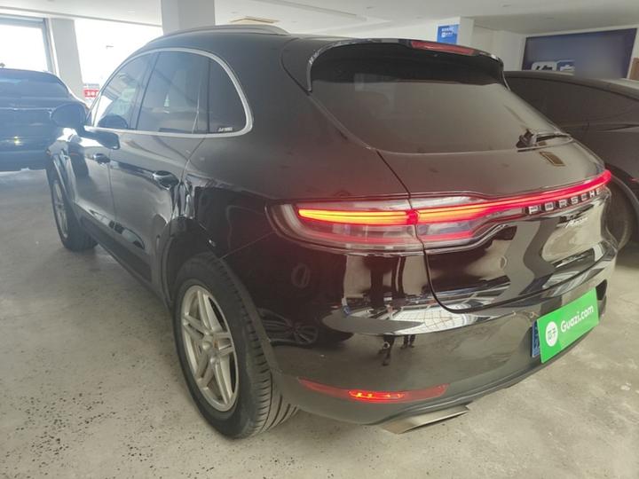 2018 Macan 2.0T photo 4