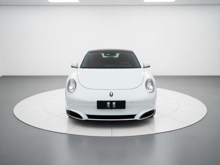 2022 555km Premium photo 2