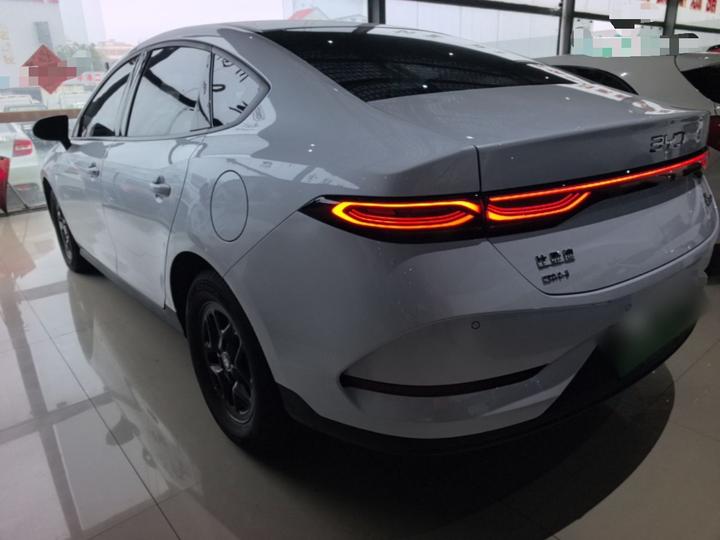Qin PLUS 2025 DM-i ADAS 55KM Leading photo 4