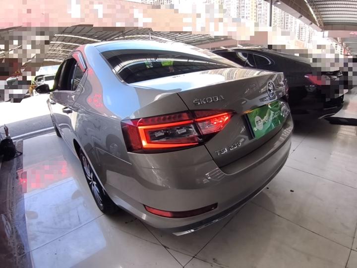 Octavia 2018 TSI230 DSG Luxury photo 4