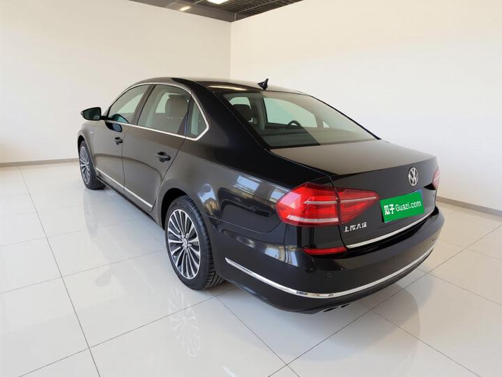 Passat 2017 380TSI DSG photo 4