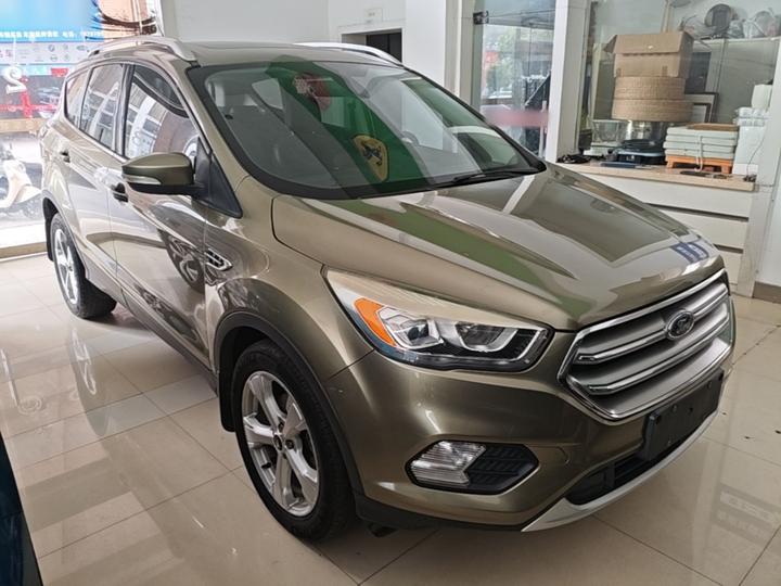Kuga 2017 EcoBoost 180 RWD photo 3