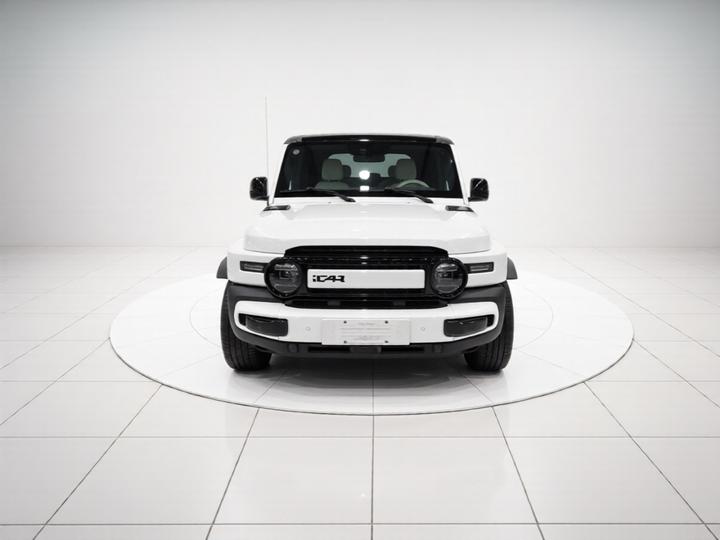 iCAR-Class V23 2025 401 RWD ADAS photo 2
