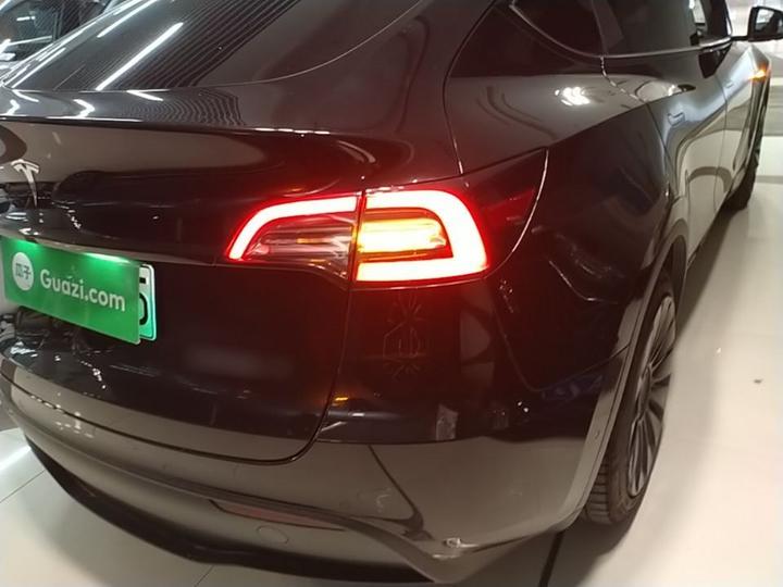 Model Y 2021 Standard Range RWD photo 7