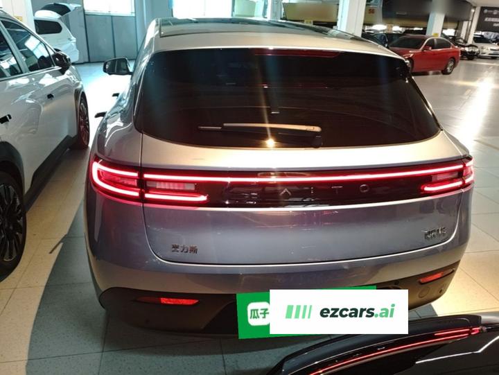 HIMA AITO M5 2022 EREV AWD Flagship photo 5
