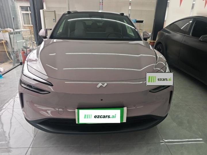 L60 2024 60kWh RWD photo 2