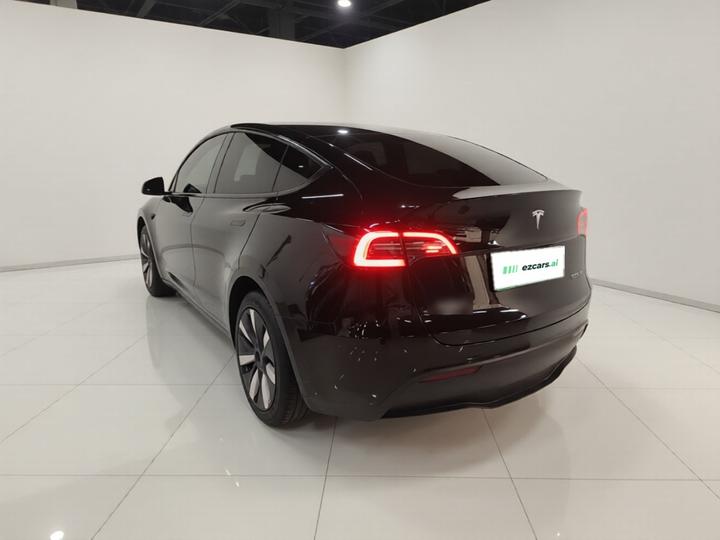 Model Y 2023 RWD photo 4