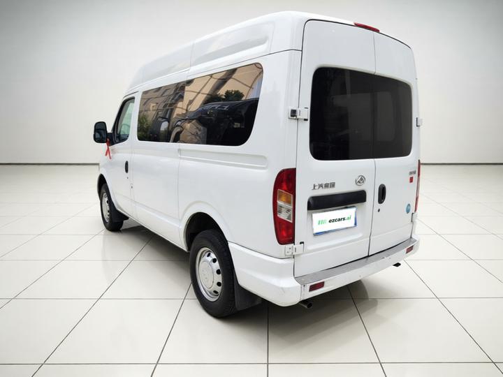 MAXUS V80 2021 2.0T MT Classic Short Wheelbase 5/6-Seater photo 4