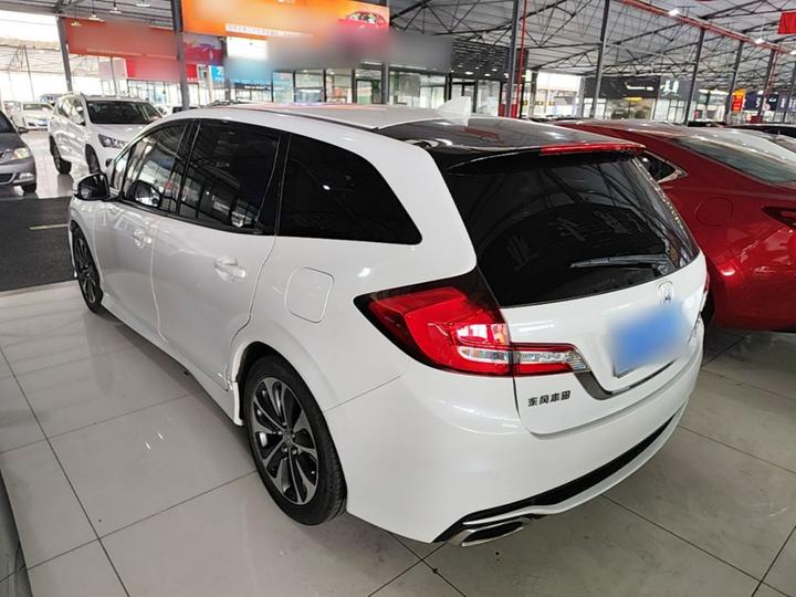 Jade 2017 210TURBO CVT 5-Seater photo 4
