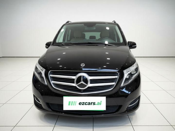 V-Class 2018 V 260 L Premium Extended China VI photo 2