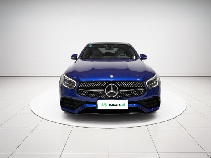 GLC Coupe 2020 GLC 260 4MATIC Coupe SUV photo 2