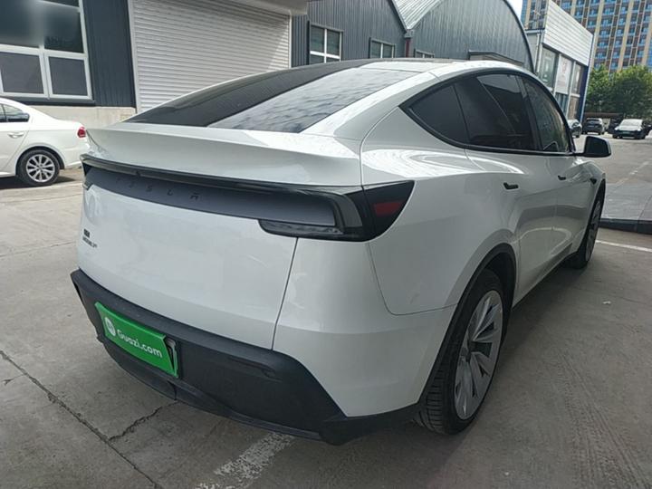 Model Y 2025 Long Range AWD photo 4