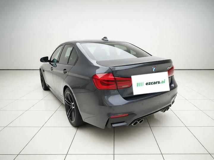 M3 2018 M3 4-Door photo 4