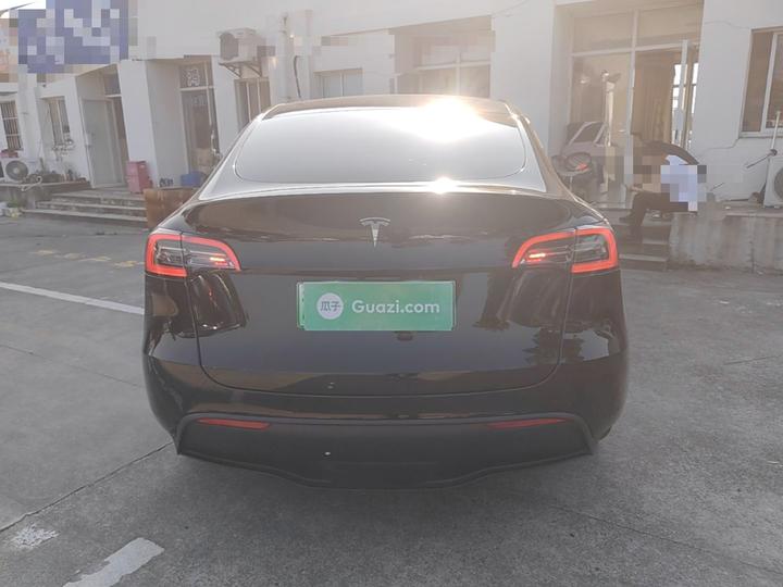 Model Y 2022 RWD photo 5