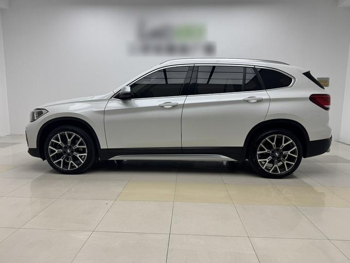 X1 2021 xDrive25Li Exclusive photo 2