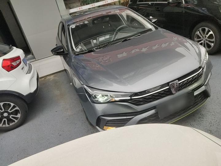 i5 2021 1.5L CVT Platinum photo 3