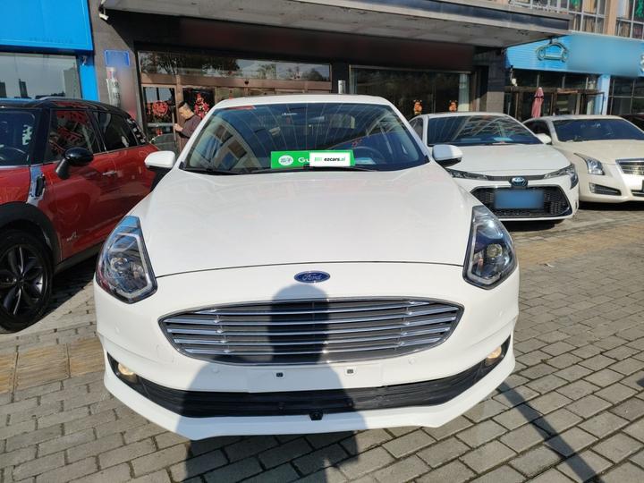 Escort 2019 Facelift 1.5L AT China VI photo 2
