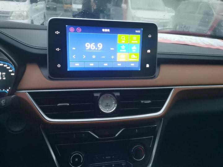 Wuling Hongguang S3 2018 1.5L MT Luxury China V photo 8
