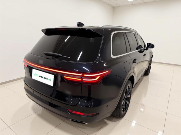 Li Auto ONE 2021 EREV 6-Seater photo 4