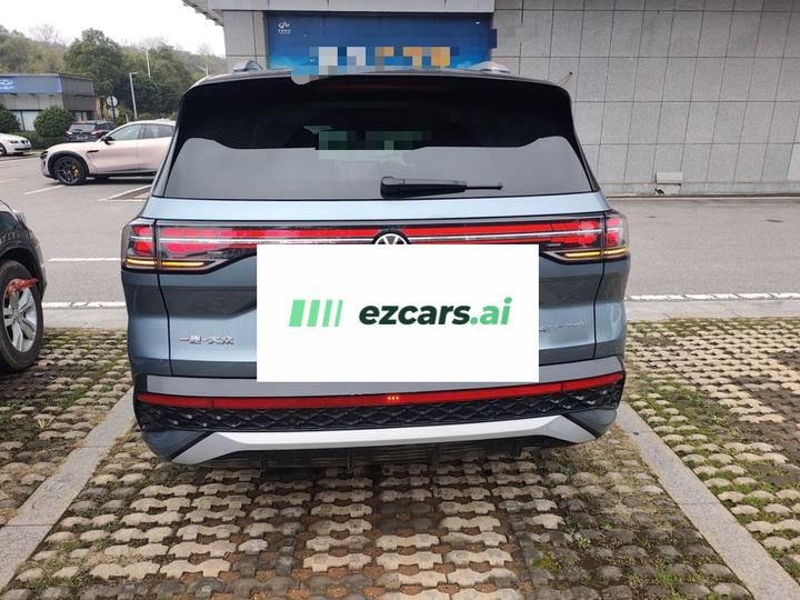 2026 450TSI AWD Flagship 6-Seater photo 3