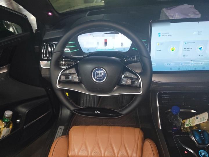 Tang EV 2022 DM-p 215KM AWD Flagship photo 7