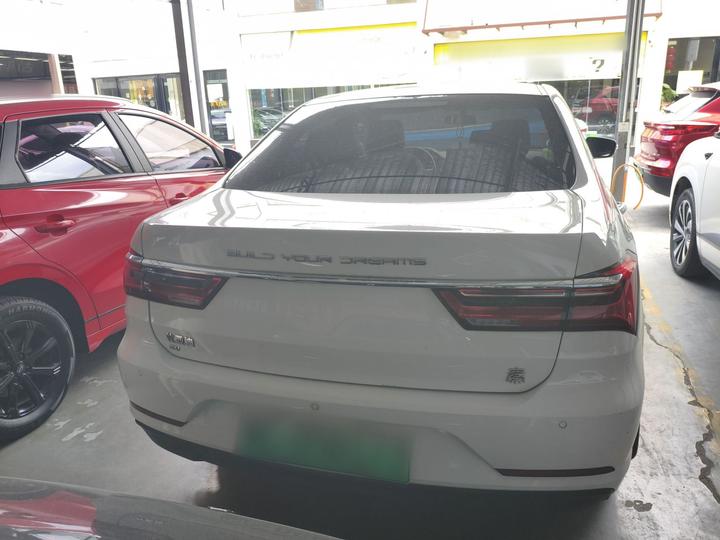 Qin EV 2021 Standard photo 3