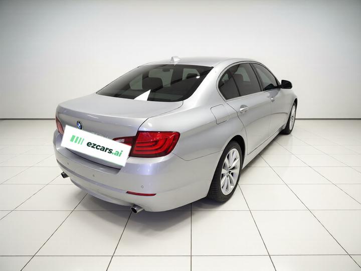 5 Series 2011 535Li Leading photo 4