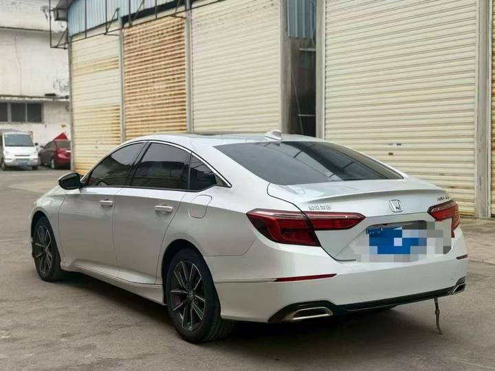 2022 260TURBO photo 4