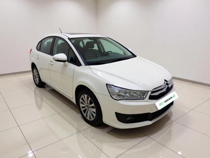 2013 Sedan 1.6L MT photo 3