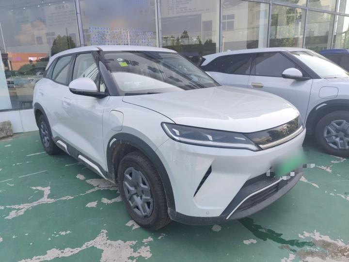 Yuan UP 2025 301KM Pilot photo 4