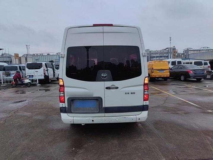 View 2017 2.8T E Long Wheelbase 4J28TC3 photo 3