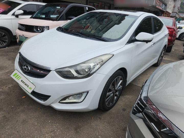 Elantra 2015 1.6L AT Premium