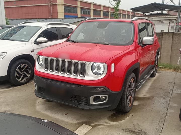 Renegade 2017 180T AT Smart