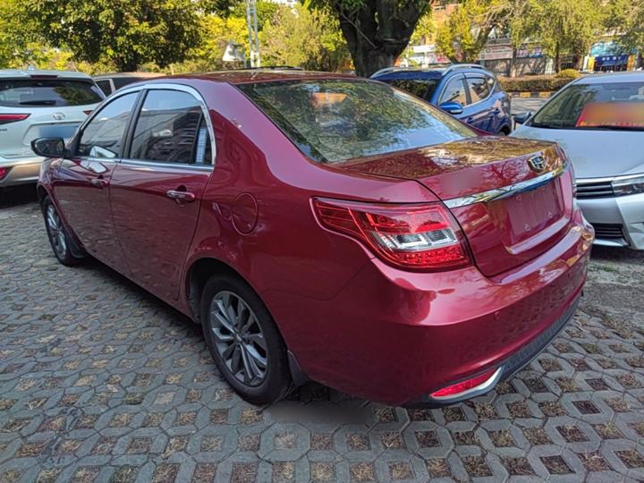 Vision 2017 1.5L AT photo 4