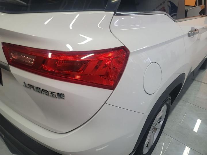 530 2019 1.5T MT Luxury 7-Seater China V photo 7