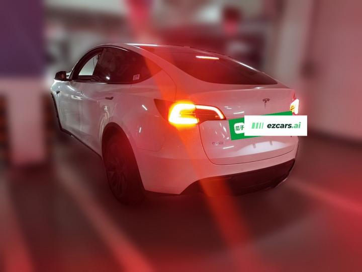 Model Y 2023 RWD photo 4