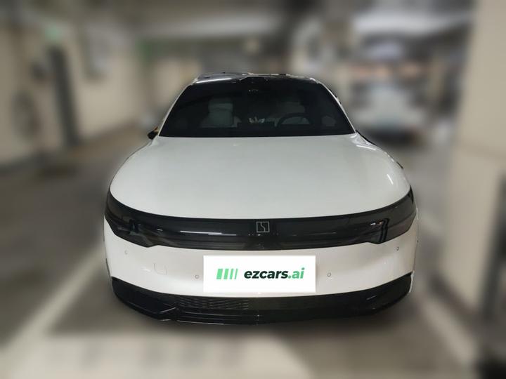 007 2025 RWD ADAS 75kWh photo 2