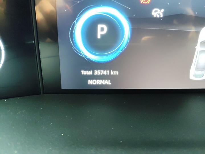 UNI-V 2022 1.5T Premium photo 6