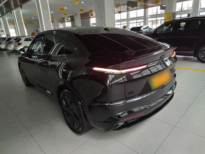 L60 2024 60kWh RWD photo 4