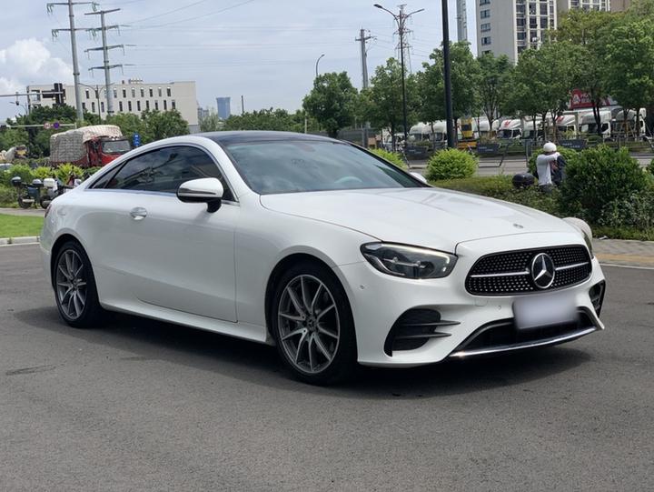 E-Class Imported 2023 Facelift E 260 Coupe photo 3