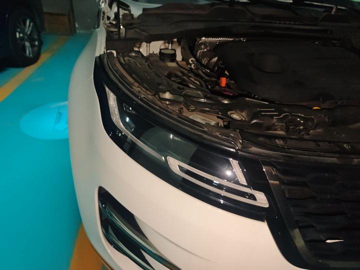 Range Rover Evoque EV 2023 Evoque L P300e photo 7