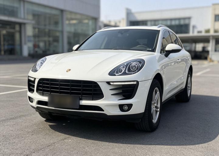 2016 Macan 2.0T