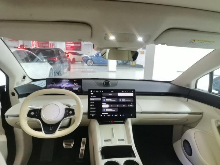 HIMA Luxeed R7 2025 EREV 331km Ultra photo 5