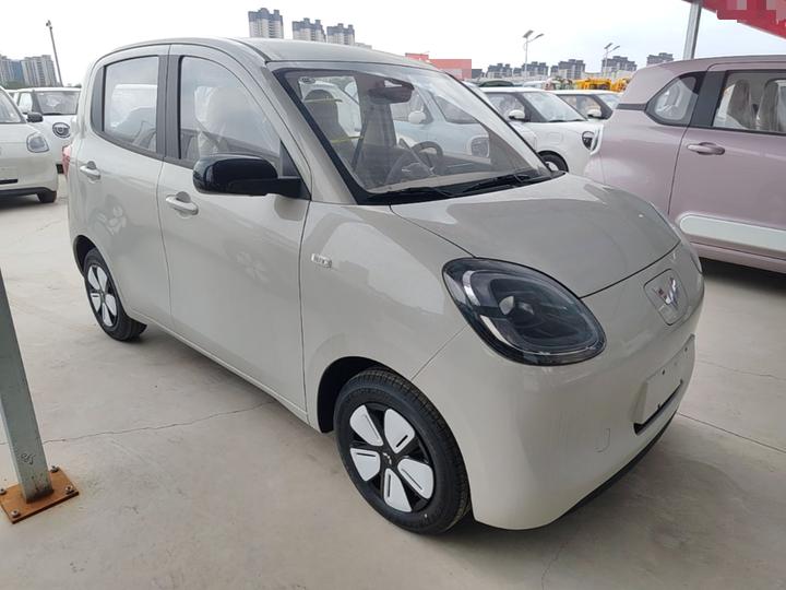 Hongguang MINIEV 2025 4th Gen 4-Door Advanced photo 3