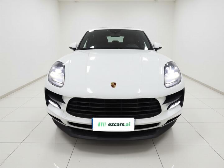 2018 Macan 2.0T photo 2