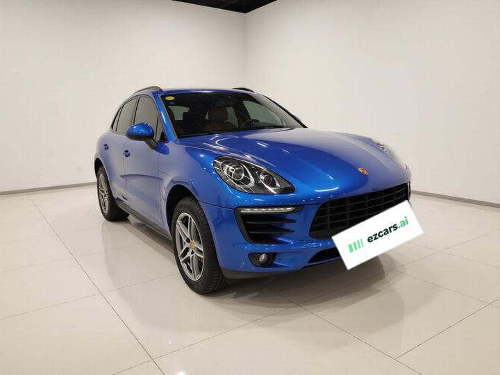 2017 Macan 2.0T photo 3