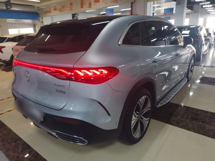 EQE SUV 2023 350 4MATIC Luxury photo 3