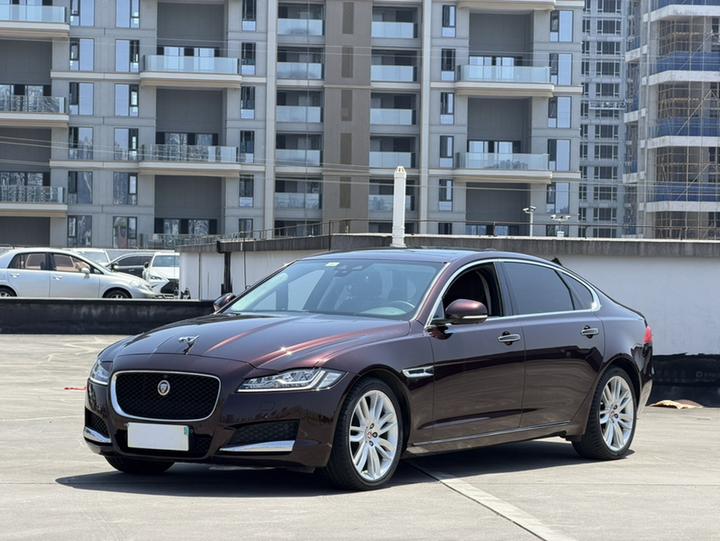 XFL 2020 XFL 2.0T P250 AWD Exclusive
